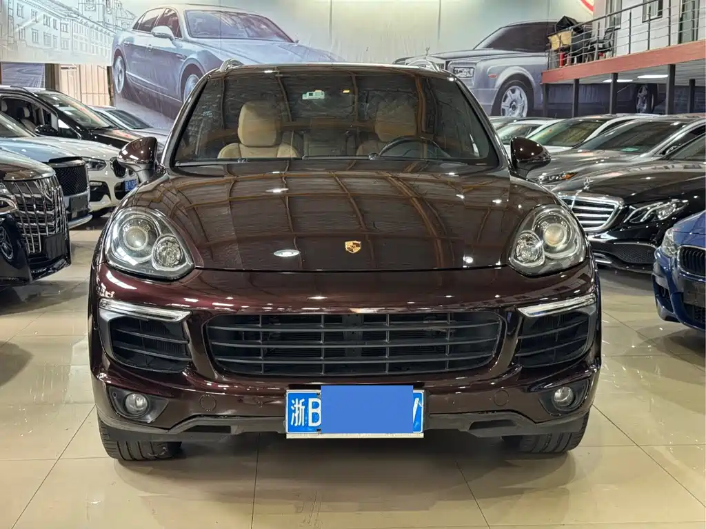 Porsche Cayenne — миниатюра 2