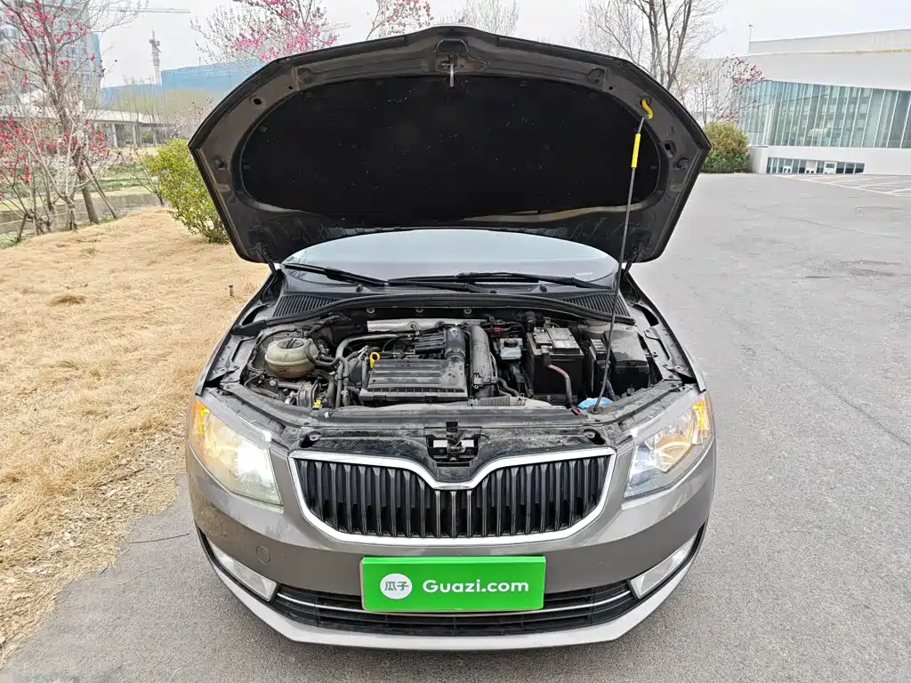 Skoda Octavia — миниатюра 10
