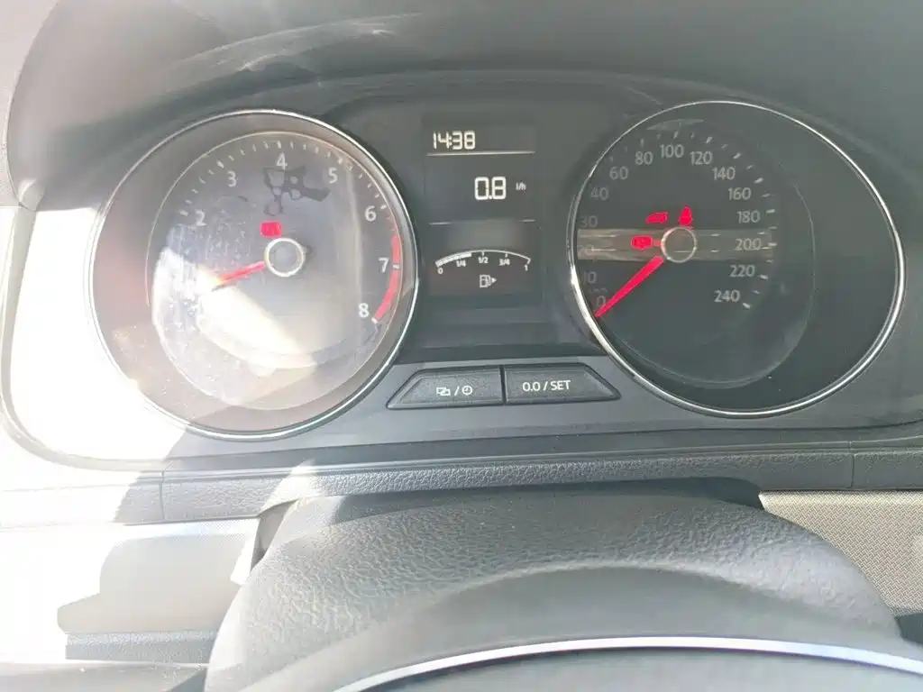 Volkswagen Lavida — миниатюра 4