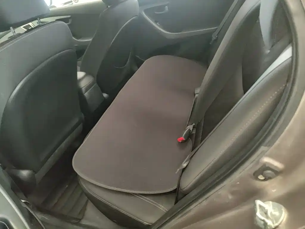 Hyundai Elantra Langdong — миниатюра 17