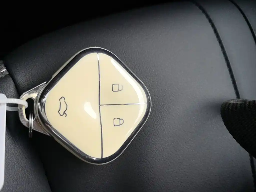 Baojun Yueye — миниатюра 9