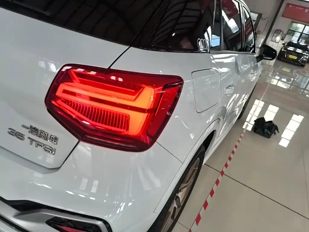 Audi Q2L — миниатюра 8