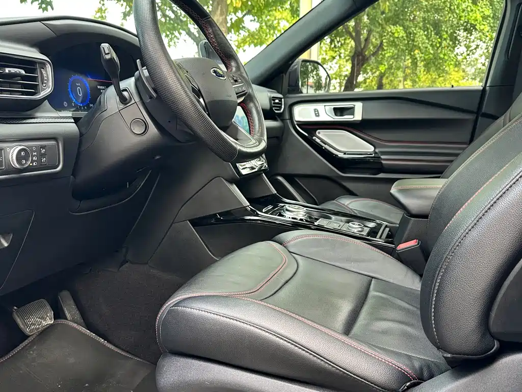 Ford Explorer — миниатюра 11