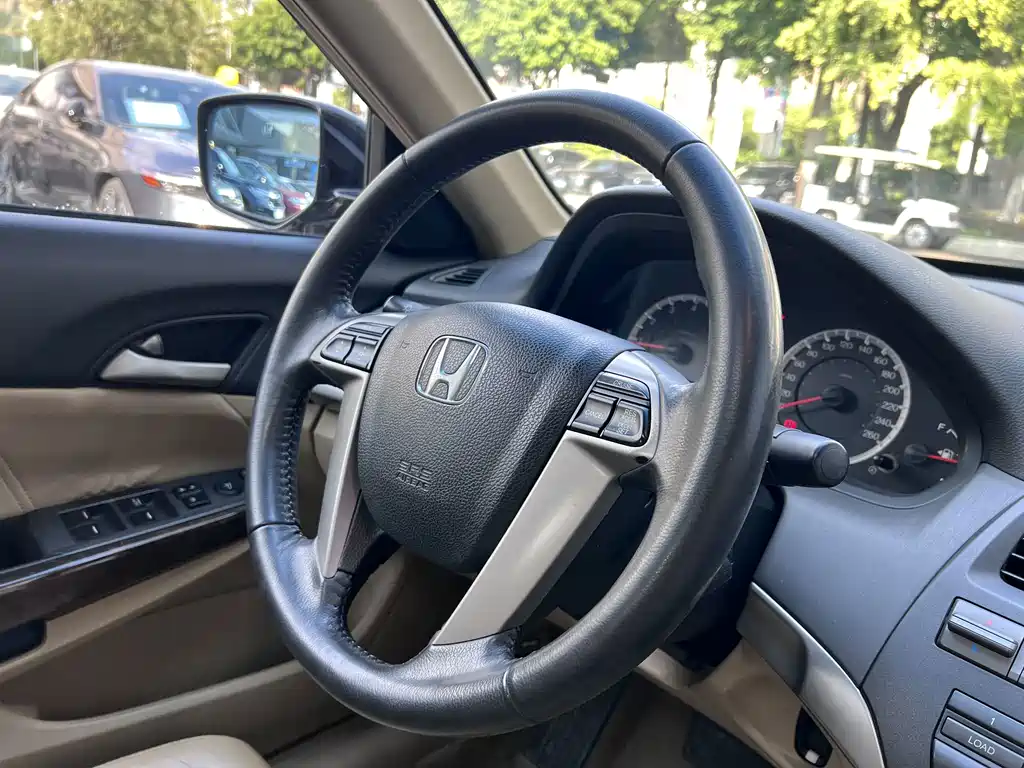 Honda Accord — миниатюра 15