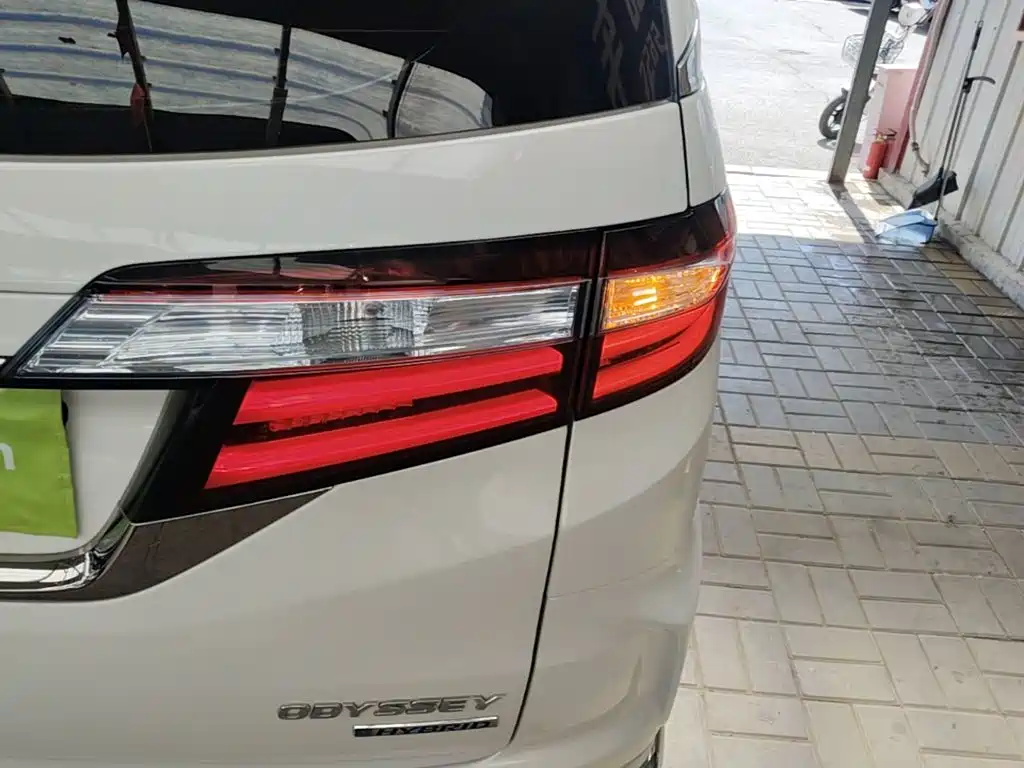 Honda Odyssey — миниатюра 8