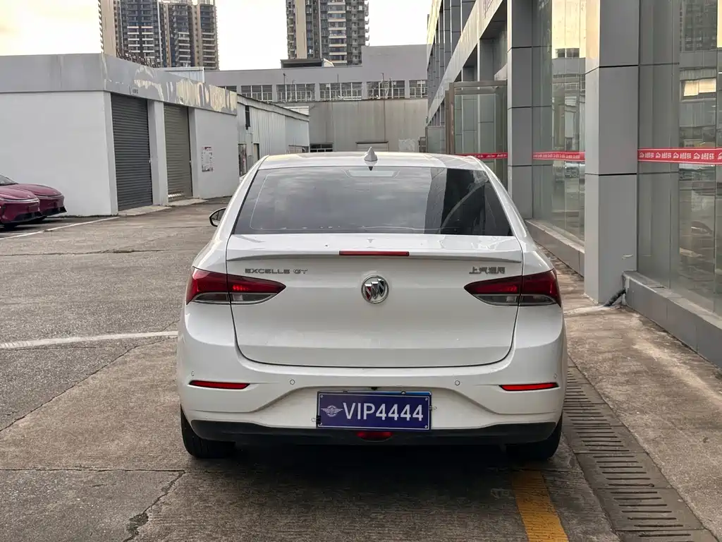 Buick Excelle — миниатюра 8