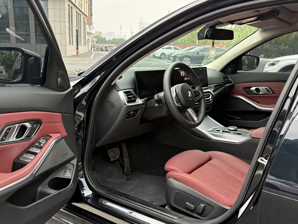 BMW 3 Series — миниатюра 4