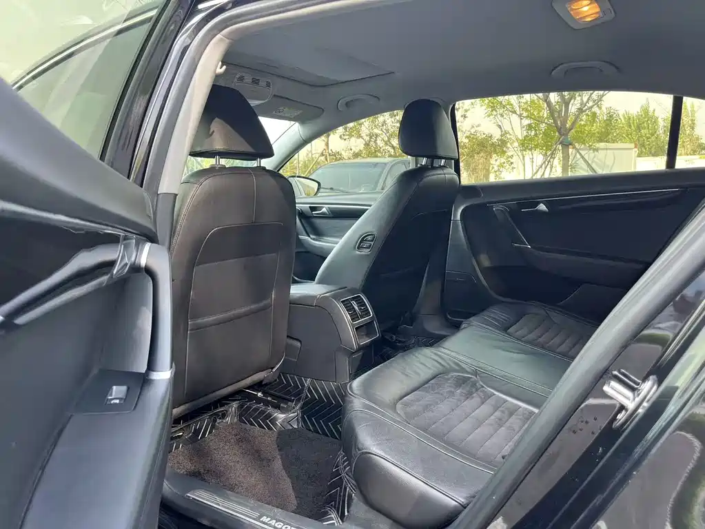 Volkswagen Magotan — миниатюра 6