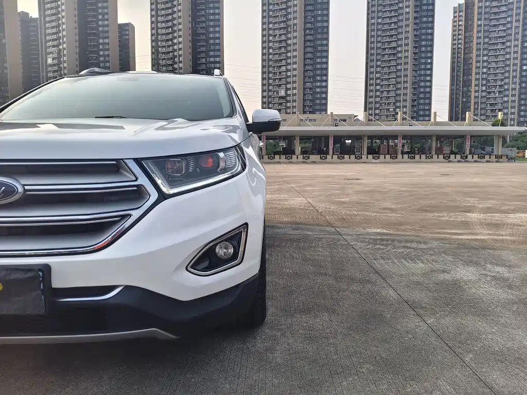 Ford Edge — миниатюра 20