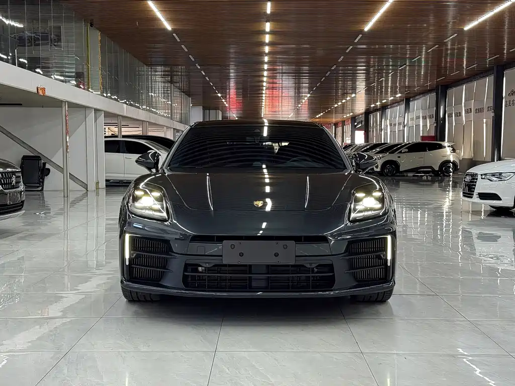 Porsche Panamera — миниатюра 2