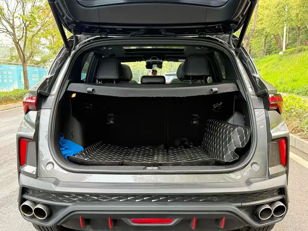 Geely Binyue — миниатюра 8