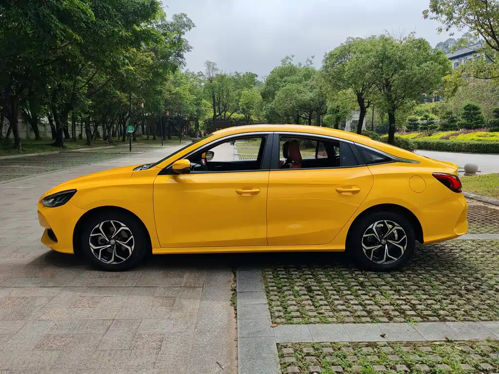 MG MG5 — миниатюра 34