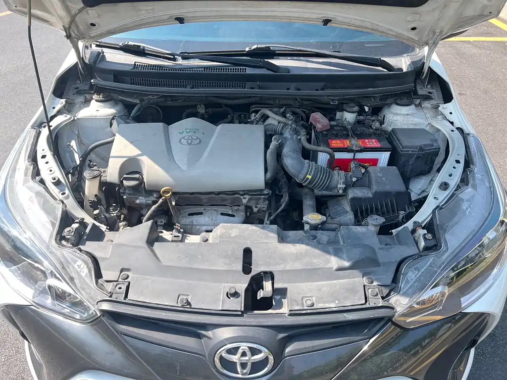 Toyota Yaris L — миниатюра 18
