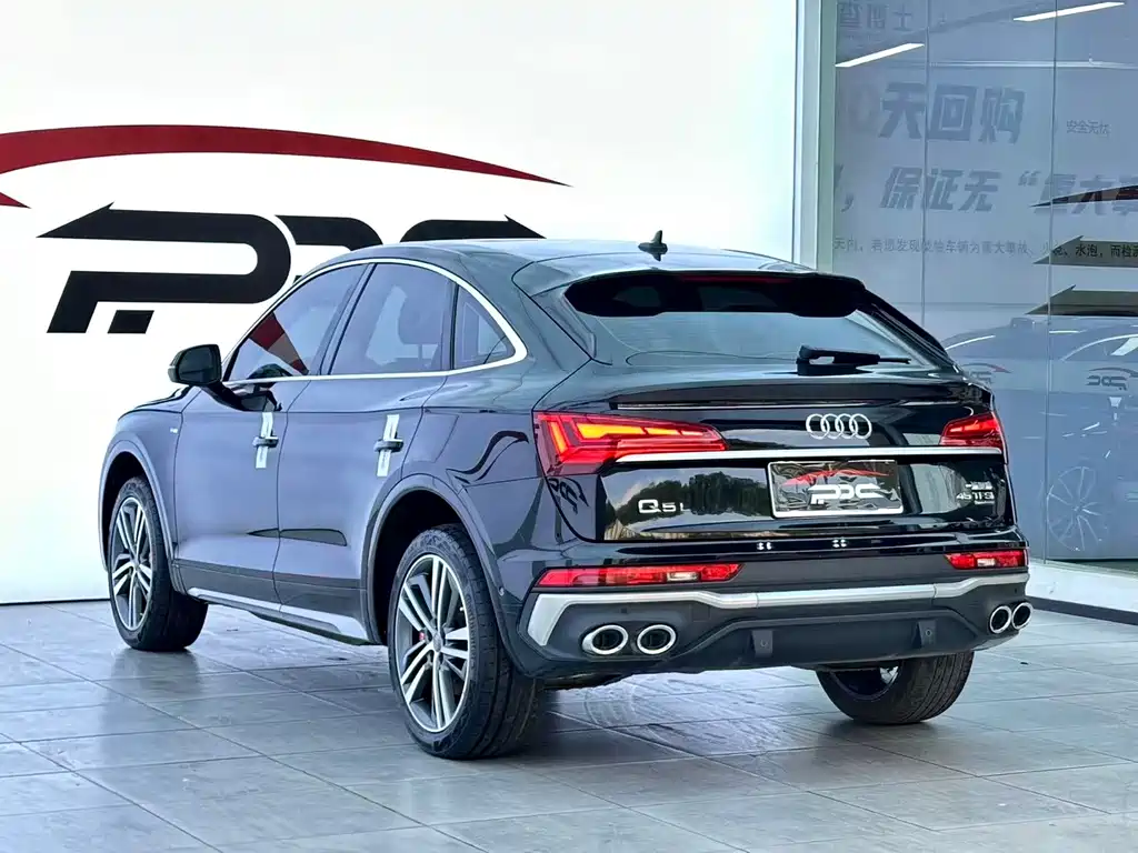 Audi Q5L Sportback — миниатюра 24