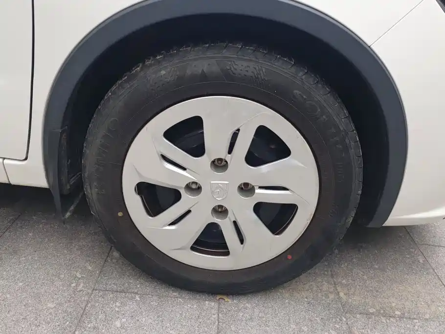 Baojun 310W — миниатюра 6