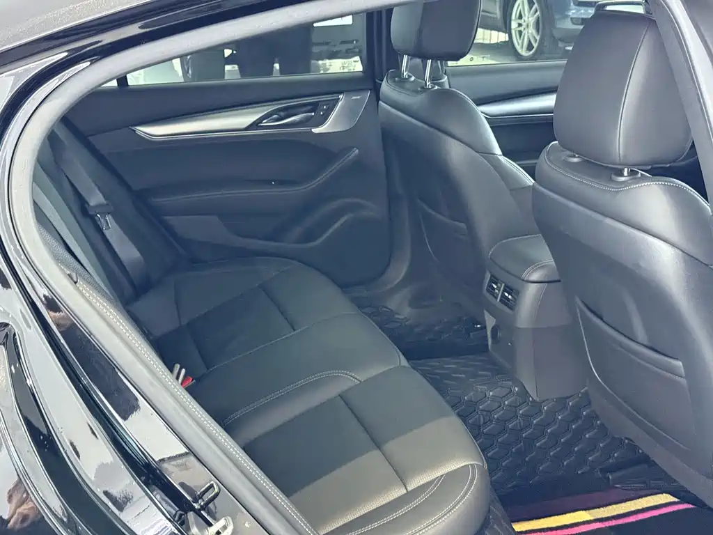Cadillac CT5 — миниатюра 14