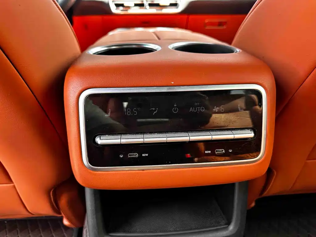 Li Auto Li L8 — миниатюра 13