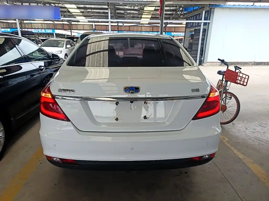 Geely Emgrand 2017 1.5L MT