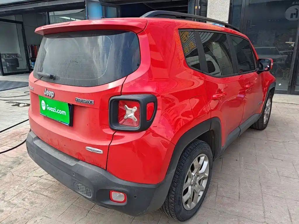 Jeep Renegade — миниатюра 7