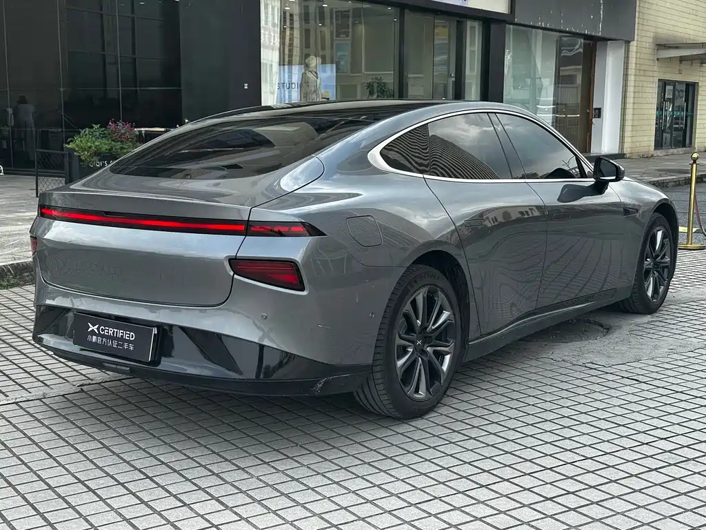 XPeng P7 — миниатюра 6