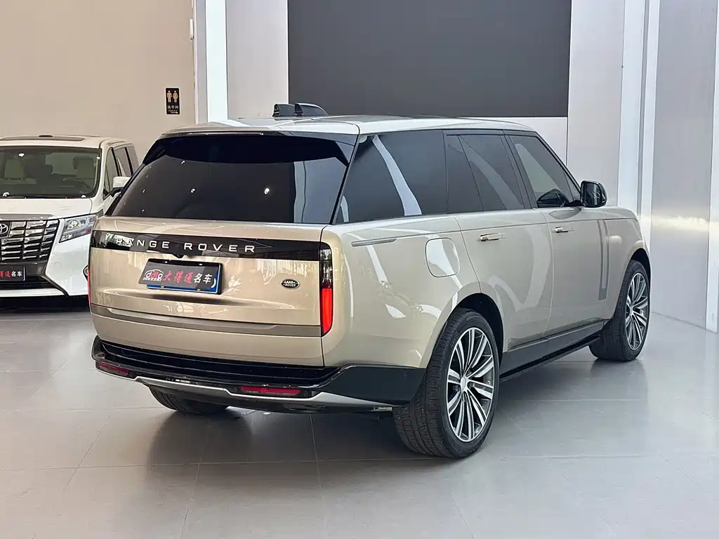 Land Rover Range Rover — миниатюра 17