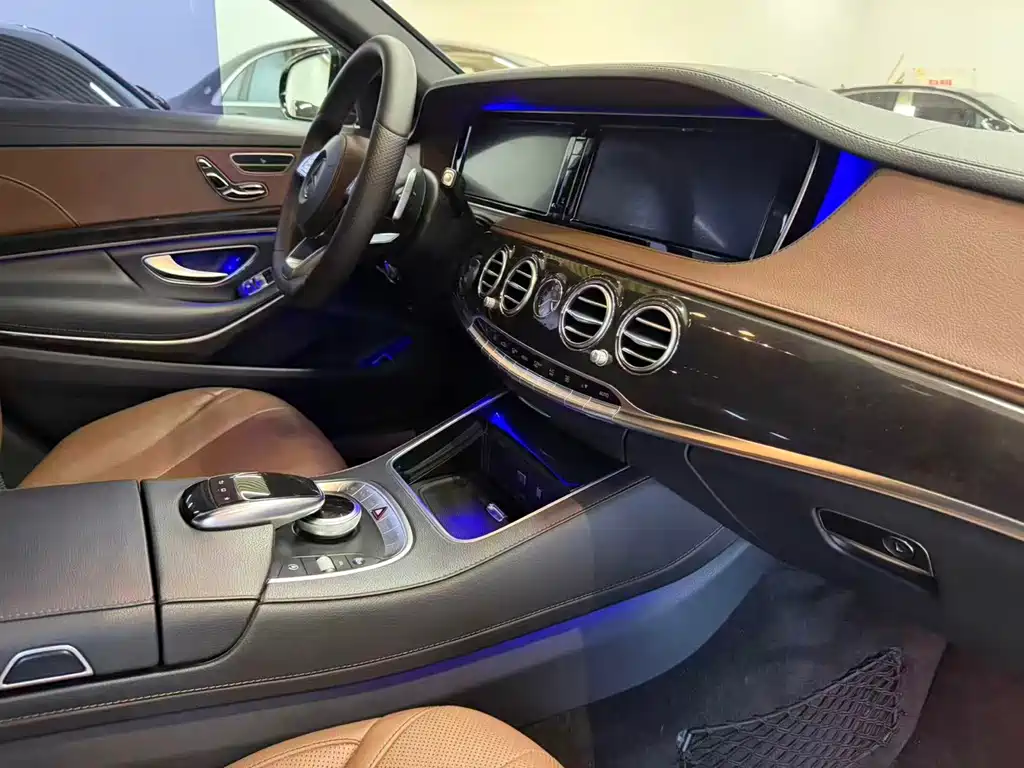 Mercedes-Benz S-Class — миниатюра 12
