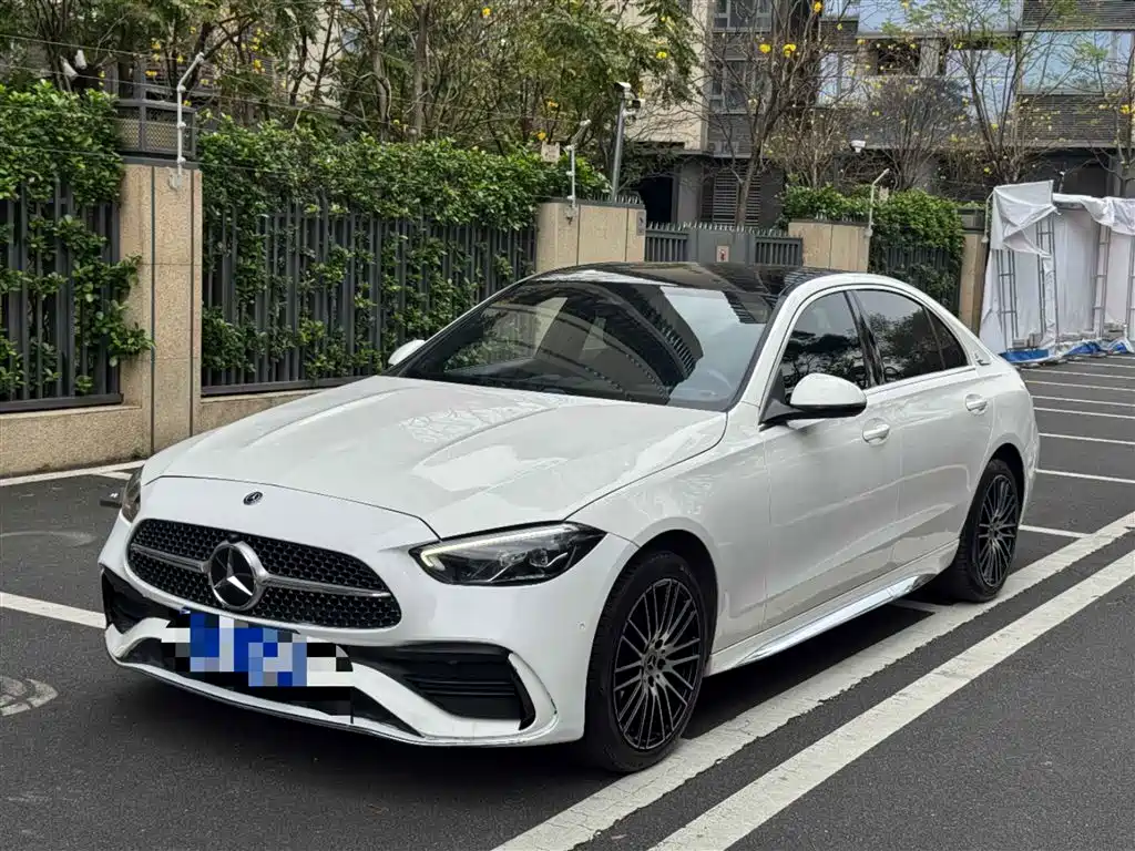 Mercedes-Benz C-Class 2022