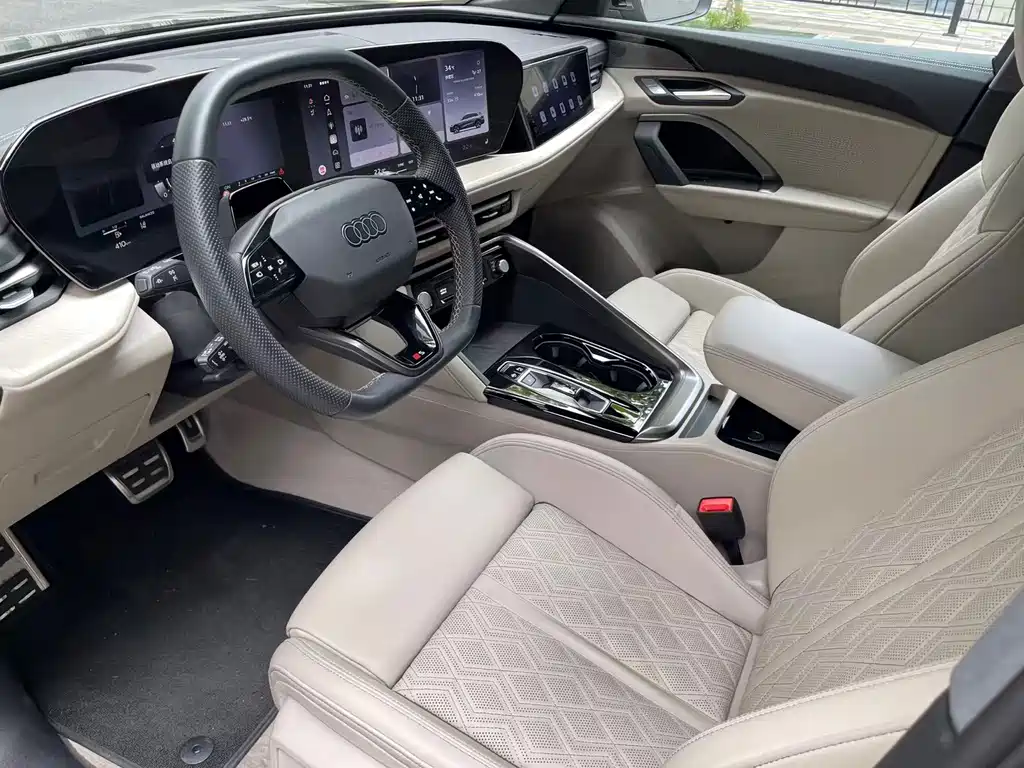 Audi Q5L — миниатюра 5