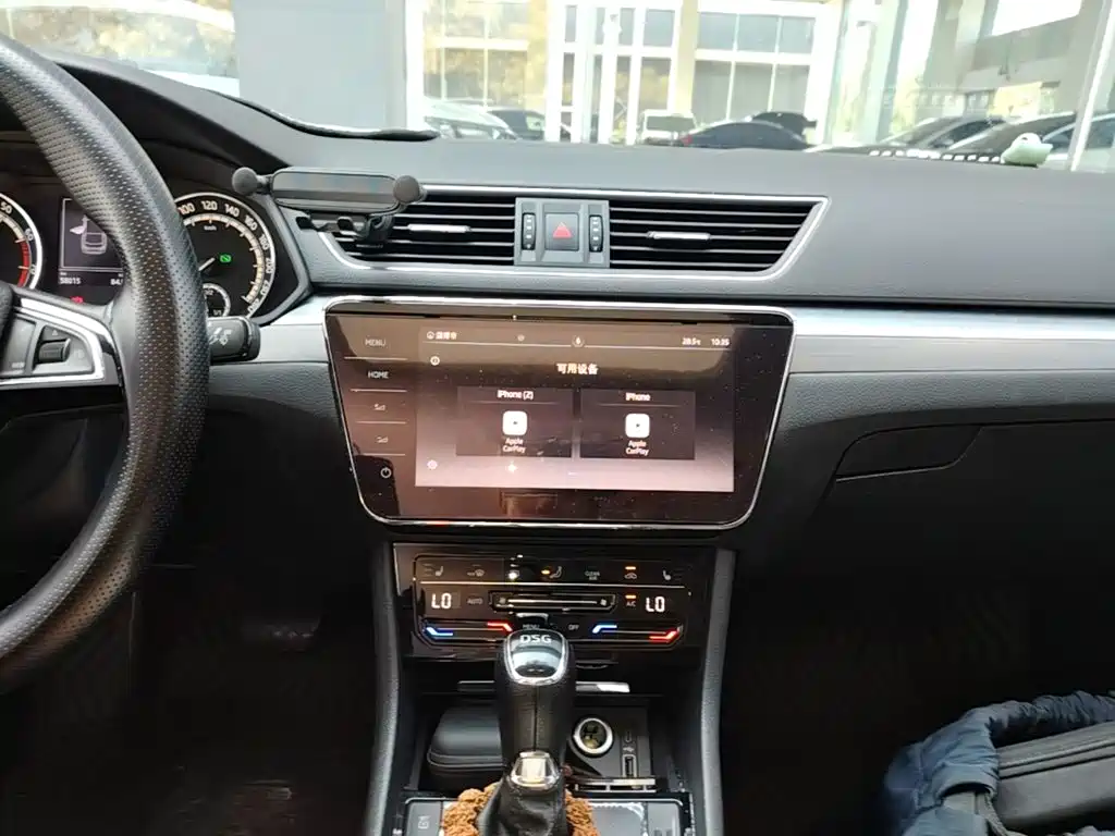 Skoda Superb — миниатюра 13