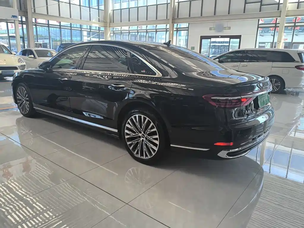 Audi A8 — миниатюра 5