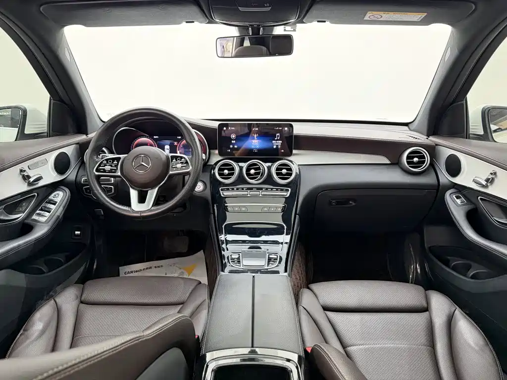 Mercedes-Benz GLC — миниатюра 12