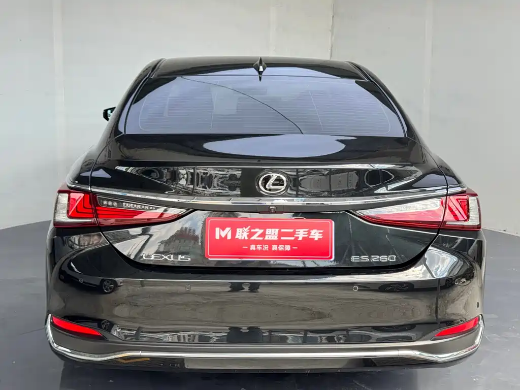 Lexus ES — миниатюра 5