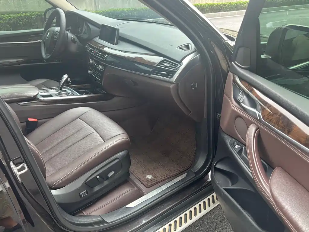 BMW X5 (Import) — миниатюра 13