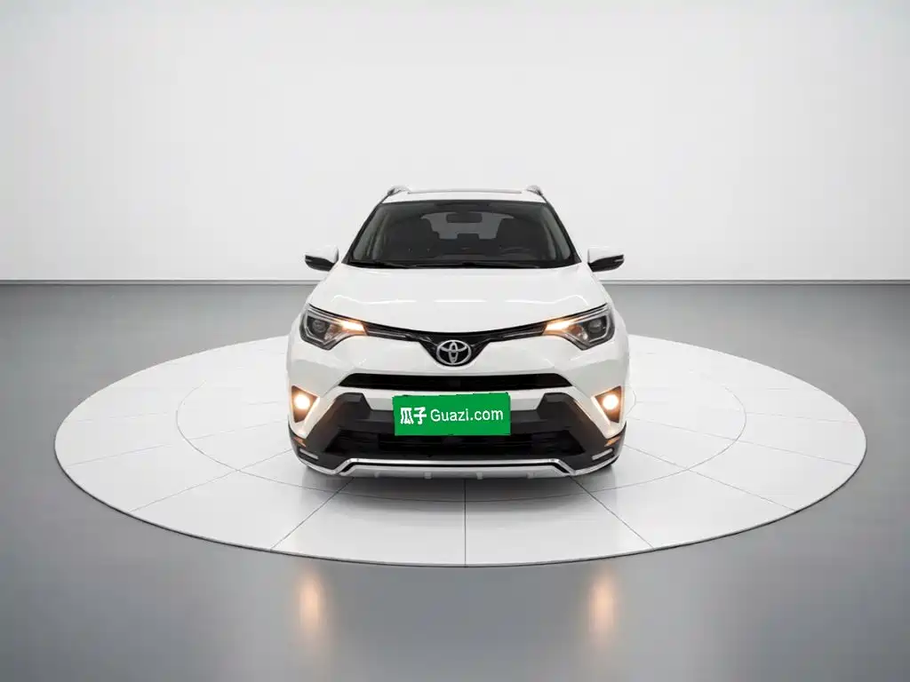 Toyota RAV4 — миниатюра 2