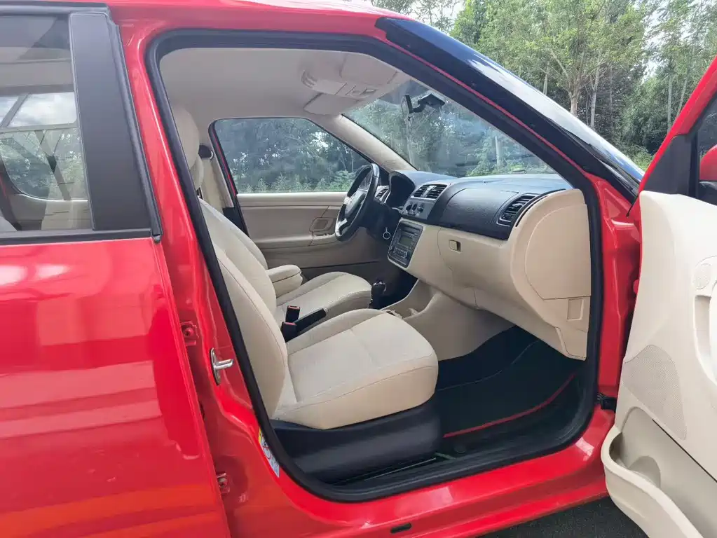 Skoda Fabia — миниатюра 4