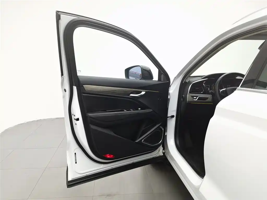 Geely Tugella 2019 300T