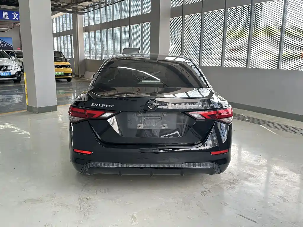 Nissan Sylphy — миниатюра 4