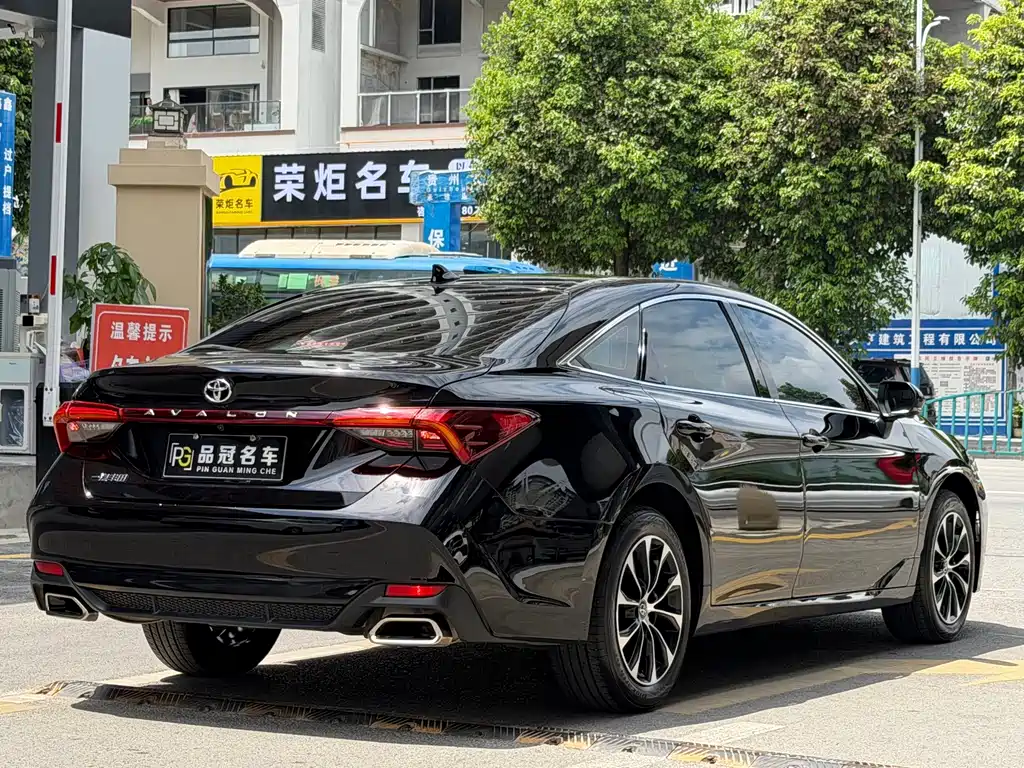 Toyota Avalon — миниатюра 9