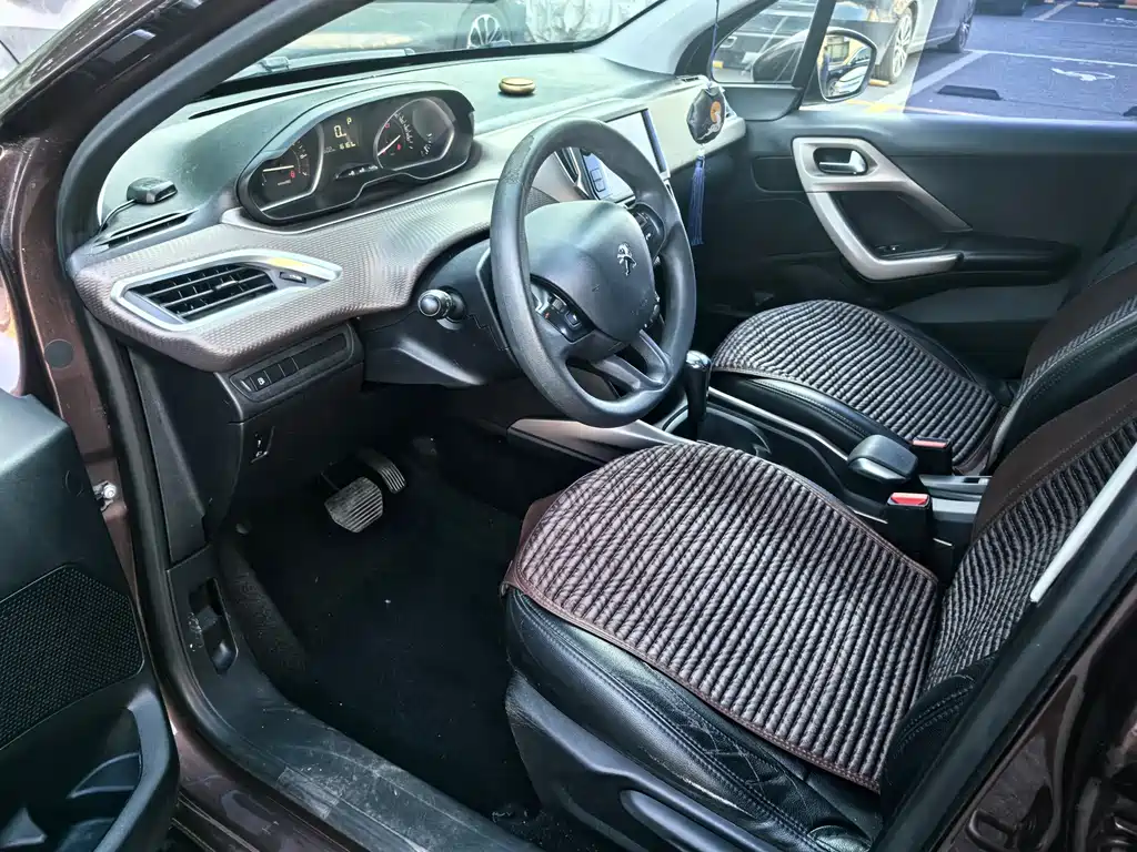 Peugeot 2008 — миниатюра 8
