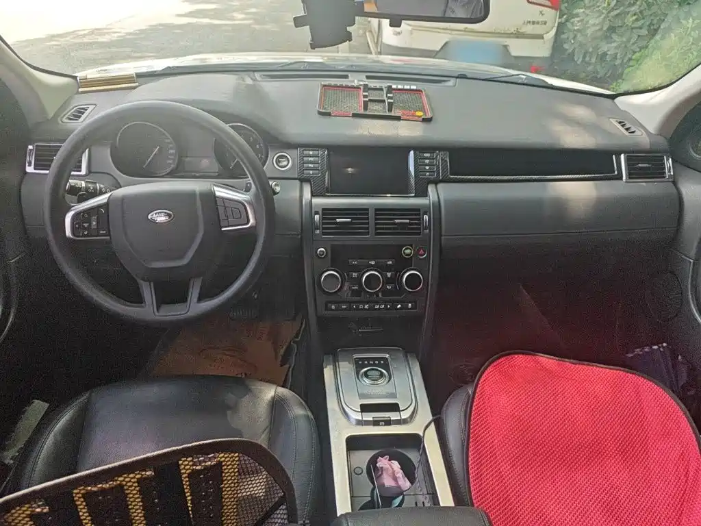 Land Rover Discovery Sport — миниатюра 10