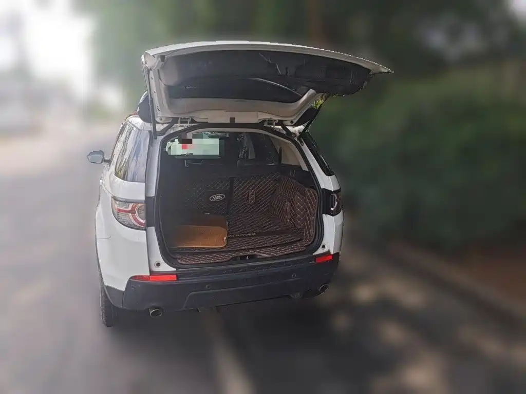 Land Rover Discovery Sport — миниатюра 20