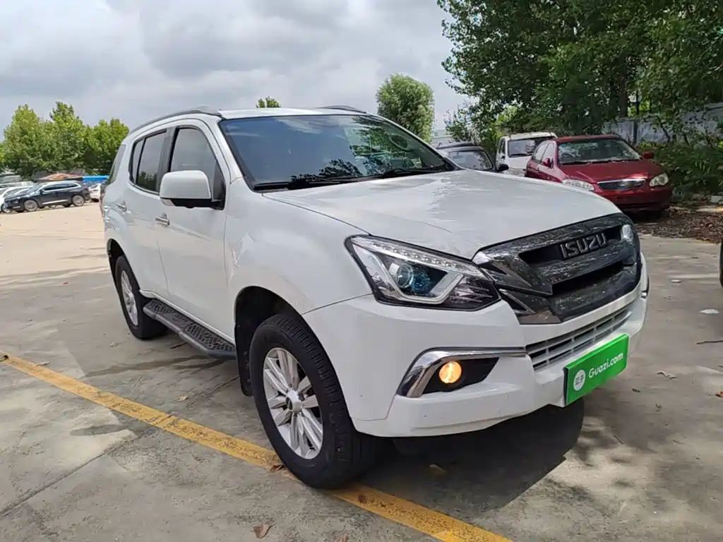 Isuzu MU-X — миниатюра 22
