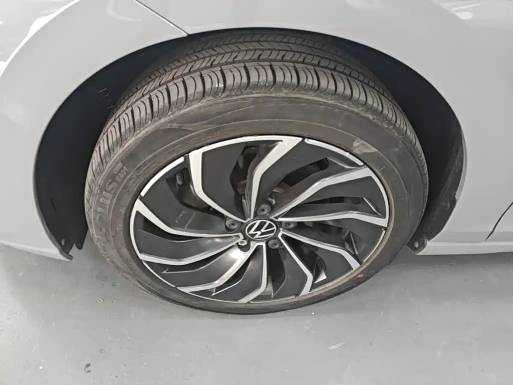 Volkswagen Golf — миниатюра 23