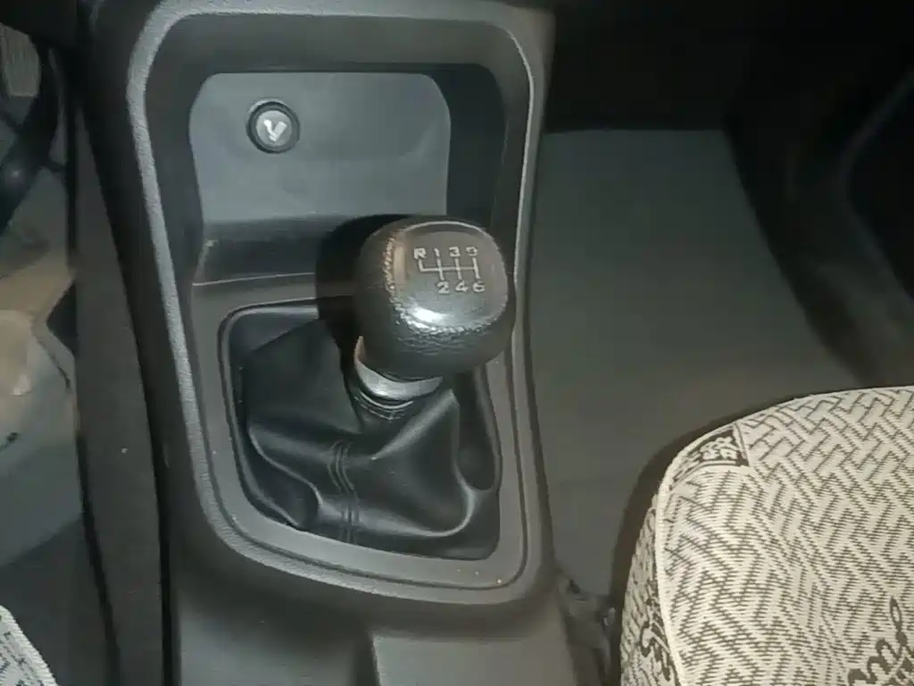 Wuling Hongguang V — миниатюра 14