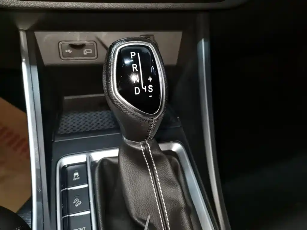 Geely Vision X3 — миниатюра 14