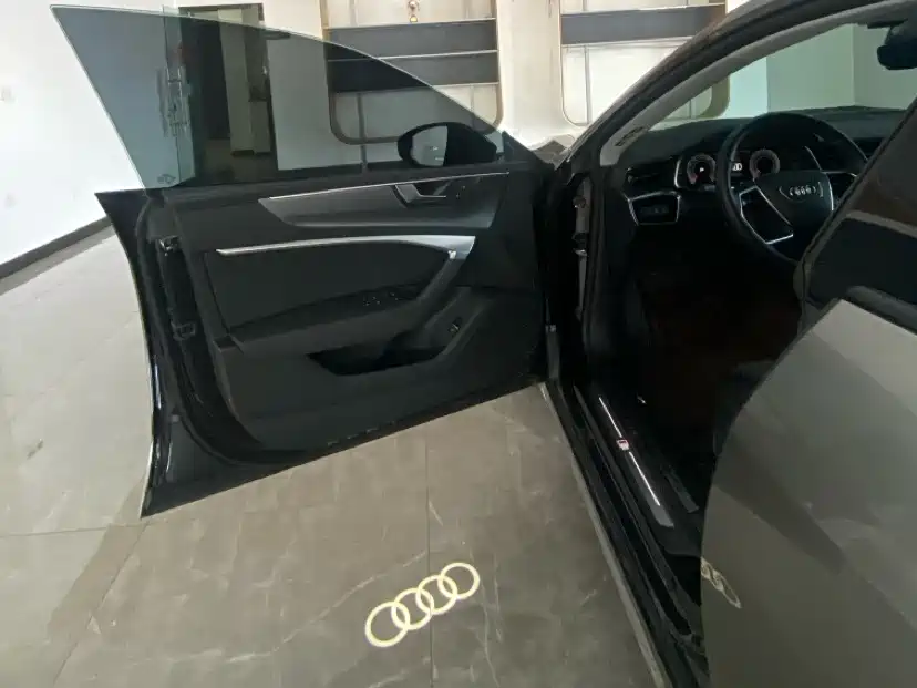 Audi A7L 2022 45 TFSI S-line