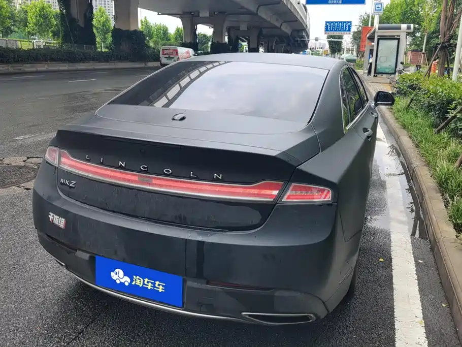 Lincoln MKZ — миниатюра 3