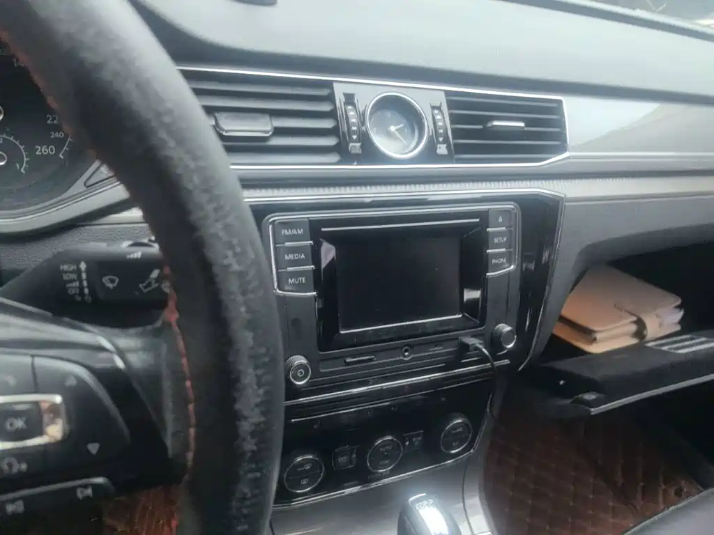 Volkswagen Passat — миниатюра 13