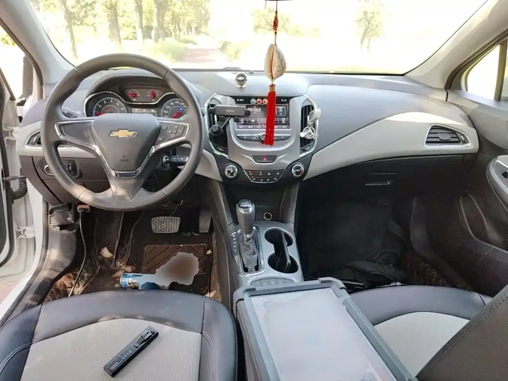 Chevrolet Cruze — миниатюра 10