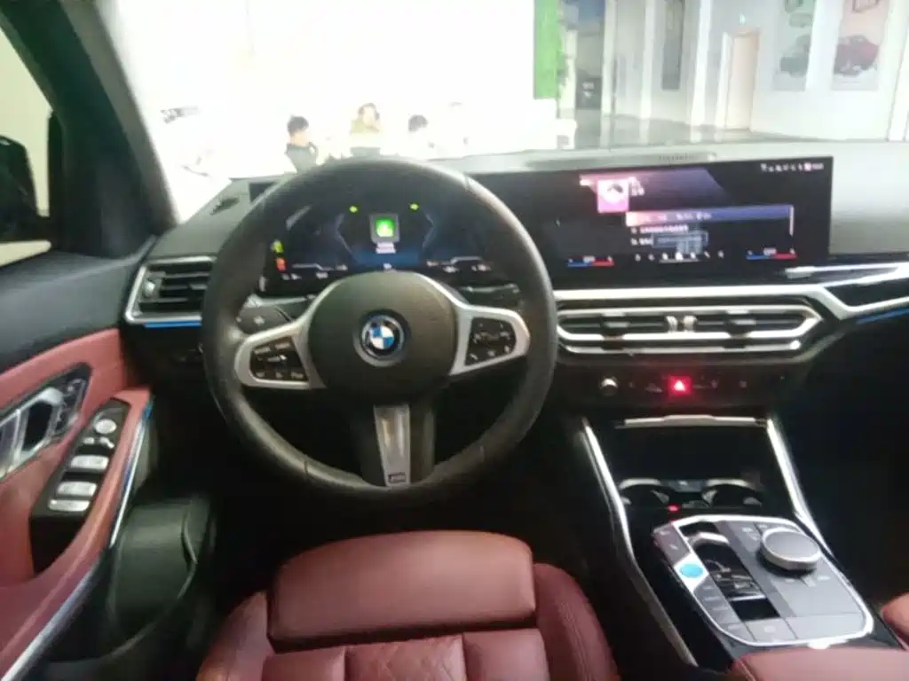BMW i3 — миниатюра 11